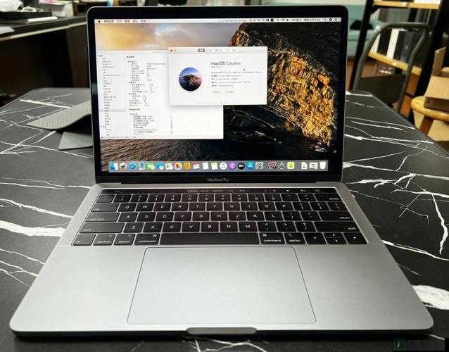 18 岁 macbook pro 高清功能：流畅体验，精彩呈现